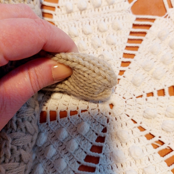 Faux sherpa lined mittens - Picture 8 of 8